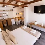 Appartamento Ziv Boutique Town Square *